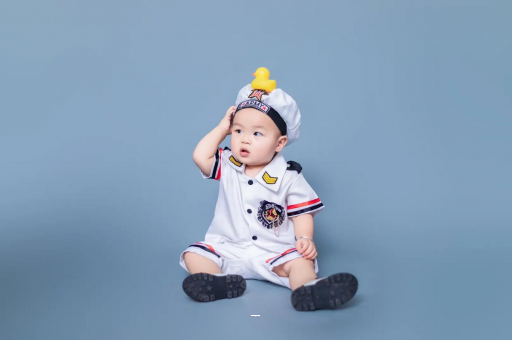 临海宝宝老摇头怎么回事